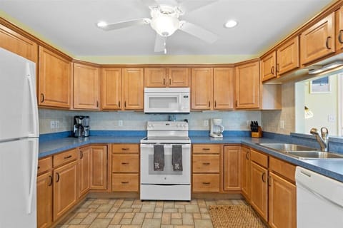 Well-Stocked Kitchen with all the comforts of home.