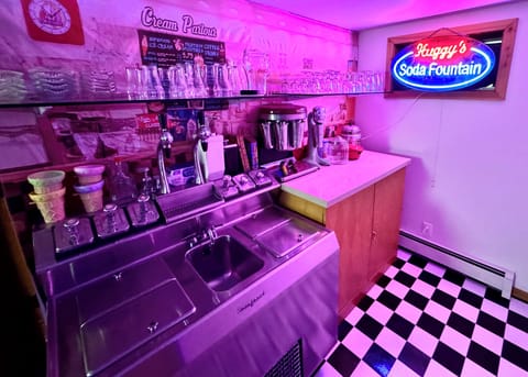 Vintage ice cream parlor & soda fountain near Silverwood Theme Park—private fun!