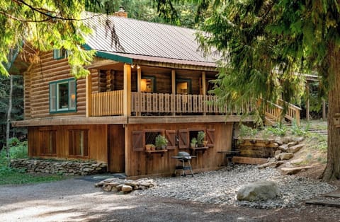 The Forest Lodge near Silverwood Theme Park is surrounded by cedar trees.