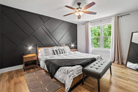 Enjoy a good night’s sleep in a sleek and modern bedroom. 