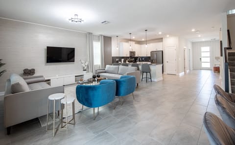 Flooring, Floor, Furniture, Screen, TV