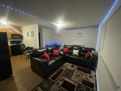 Kitchen (left) living room