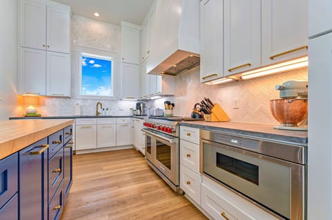 Plenty of room and 2 dishwasher to help clean up!