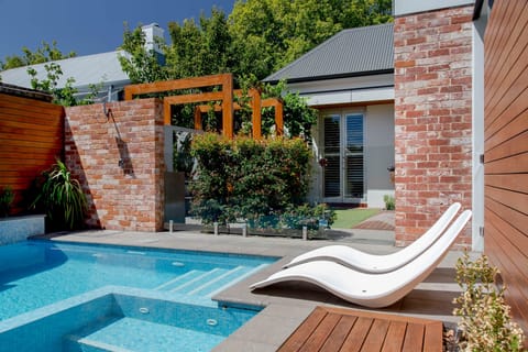 ELITE ACCOMMODATION – NORWOOD HAVEN – POOL – SPA – BBQ - PETS – CHILDREN –  - 4 - 4P