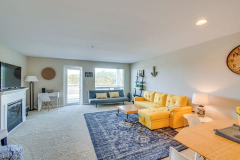 Westport Vacation Rental | 2BR | 2BA | 1,000 Sq Ft | Elevator Access