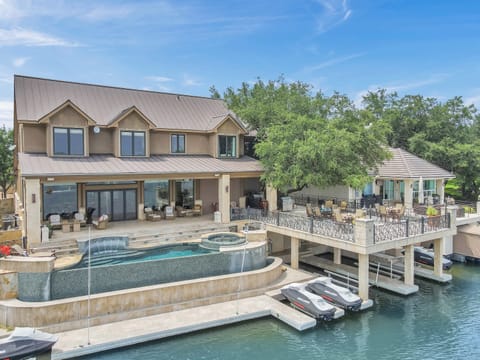 Luxury Lake LBJ Waterfront Villa
