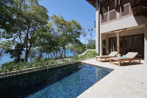 Private pool facing Playa Danta