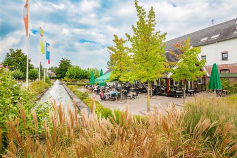 Holiday Park Facilities and Services 