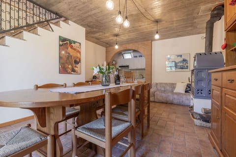 Furniture, Table, Property, Cabinetry, Wood, Interior Design, Floor, Flooring, Drawer, Chest Of Drawers