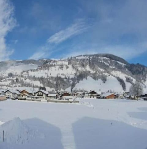 Region [winter] (>5 km)