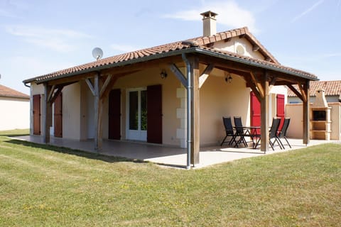 Holiday Home Exterior [summer]