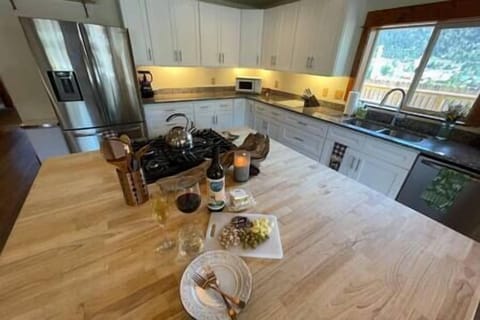 C2f431c7 b97c 433f 9c87 17ee43295224