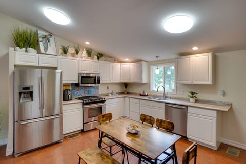 Kitchen | Blender | Crockpot | Water Filter | Cooking Basics | Spices