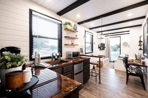 Black Oak Container Home