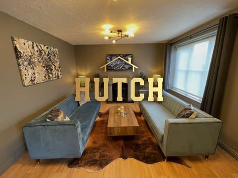 Book direct for 10% off at hutchlifestyleapartments.com