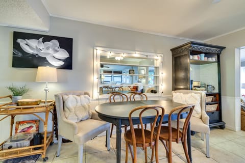 Dining Area | Dishware/Flatware