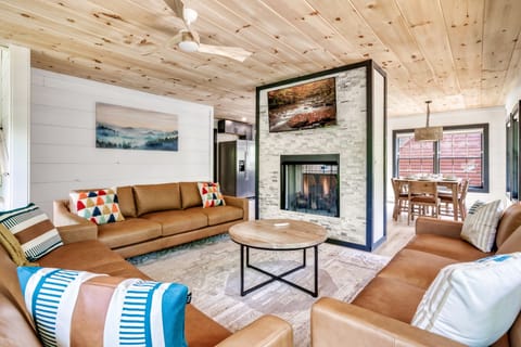 Enjoy your time around the comfortable living area, connected to our outdoor deck with additional seating