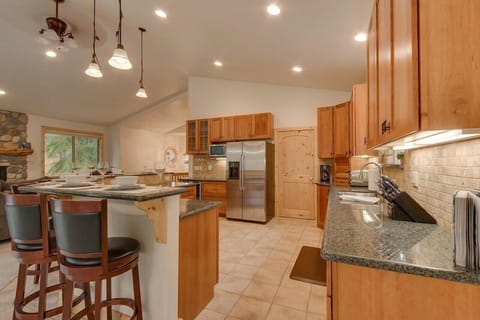 Spacious place to cook and entertain