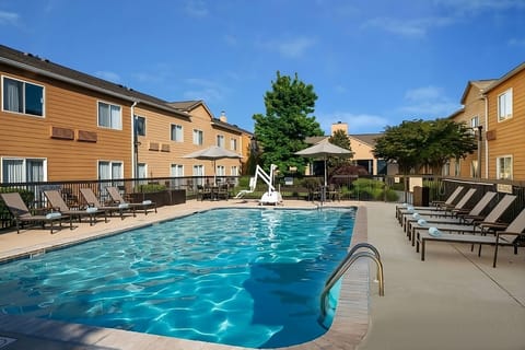 Outdoor Pool NOTE: Pool is closed until further notice.