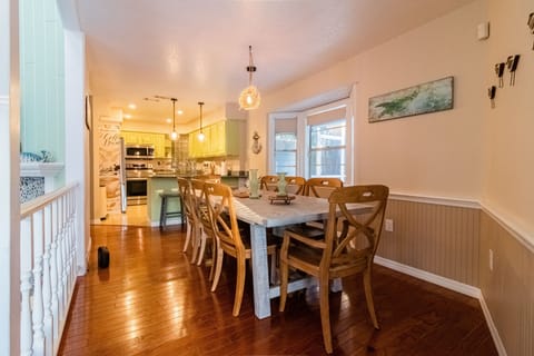 large dining room with view on the river
