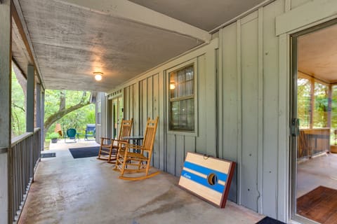 Porch | Cornhole | Outdoor Seating & Dining