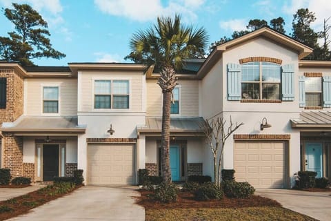 D1552316 ee46 41f7 bec2 12df0369d8e3