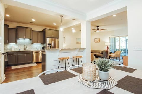 39ad2c00 e5f5 490d 82be dca5502fe053