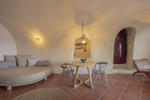 Living Room / Lounge
