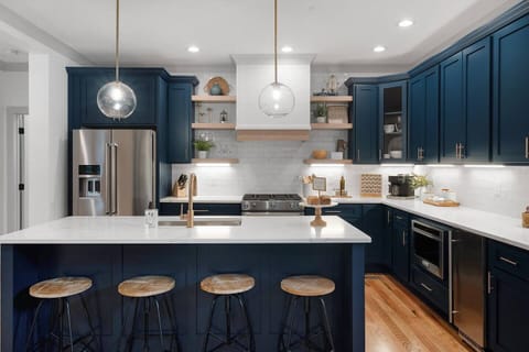 Whether you plan to cook a gourmet meal, or just need coffee before speaking to anyone in the morning, we've got you covered! Complementary Keurig k-cups, creamer, sugar, stevia, tea, honey sticks, snacks, and a treat from our favorite local bakery!