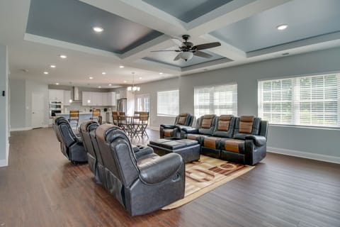 Dumfries Vacation Rental | 4BR | 3.5BA | 3,880 Sq Ft | Stairs Required