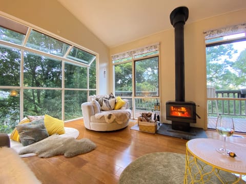 Lounge with views of forest 
