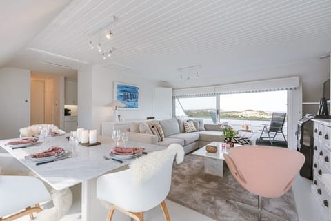 Living space with beautiful view