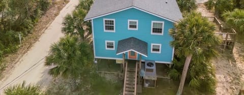 Welcome to Villa by the Sea!!