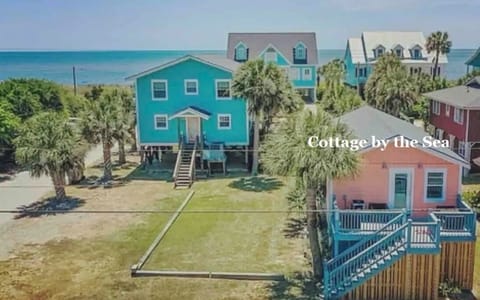 Short Walk to the Beach!