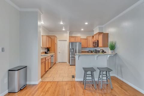 Additional Seating for 2 at the Kitchen Counter