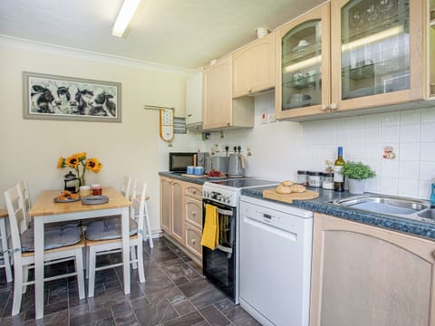 Kitchen/diner | Kate&rsquo;s Cottage, Warbstow, near Crackington Haven