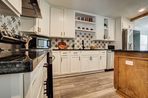 Fully equipped kitchen