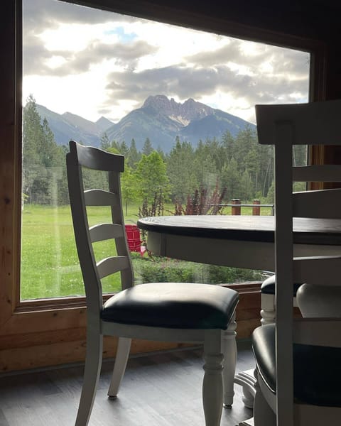 Mission Mountain Views!