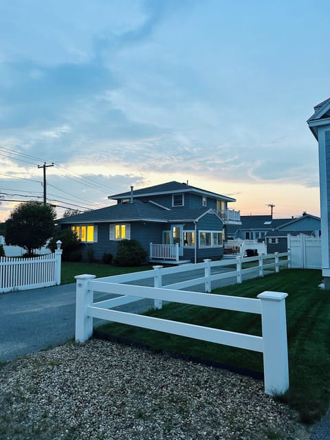 Outdoor view of the house