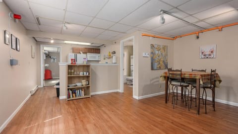 Hang out, play checkers, visit for a wedding!