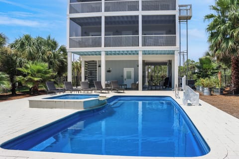 Private Pool and Kiddie Pool