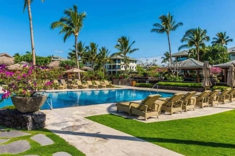 Kolea Beach Resort Photo by Hawaii Life