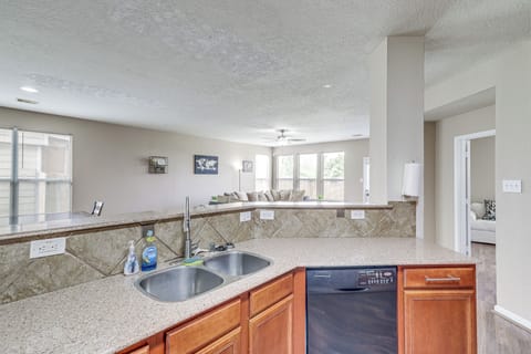 Kitchen | Cooking Basics | Coffee Maker | Microwave | Air Fryer | Ice Maker