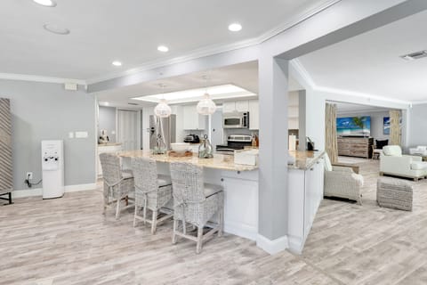 Kitchen | Cooking Basics | Knife Set | Drip Coffee Maker