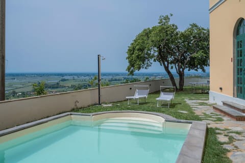 Autumn, Building Exterior, Pool, Spring, Summer