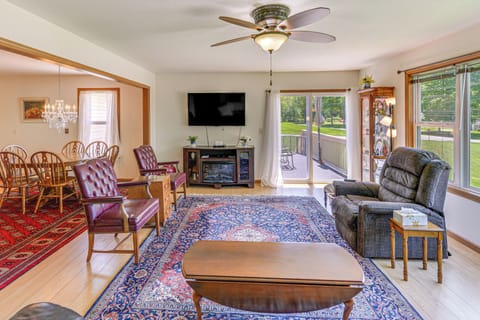 Columbiana Vacation Rental | 2BR | 1BA | 4 Steps to Enter | 1,100 Sq Ft