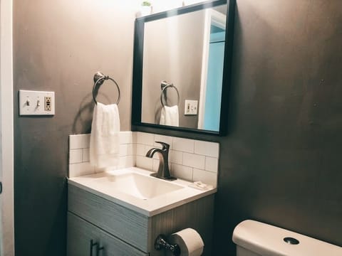 937a1d51-58ef-4e28-a7e6-16a8cbb8c90d