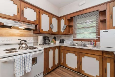 Fully-equipped kitchen