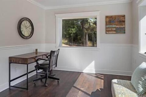 6cfcae07 4785 4a69 8923 a5e987a66524