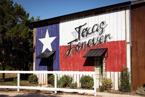 Welcome to Texas Forever at 8Sages!